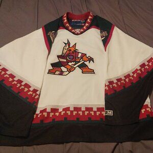 Ccm phoneix coyotes jersey